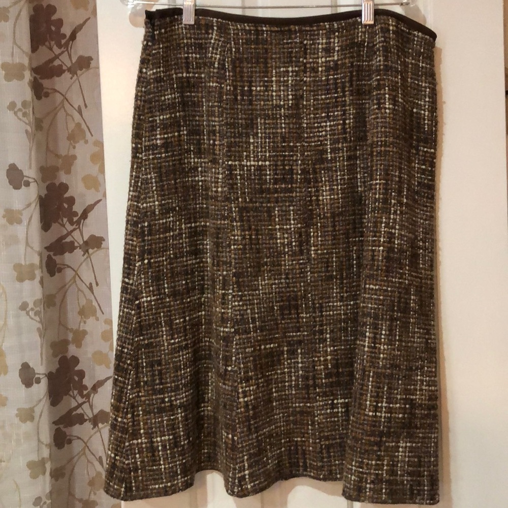Perry Ellis lined skirt